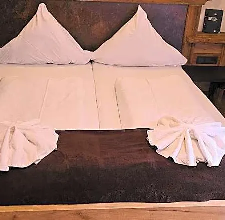 Hotell Schwaben Ebnisee 3*